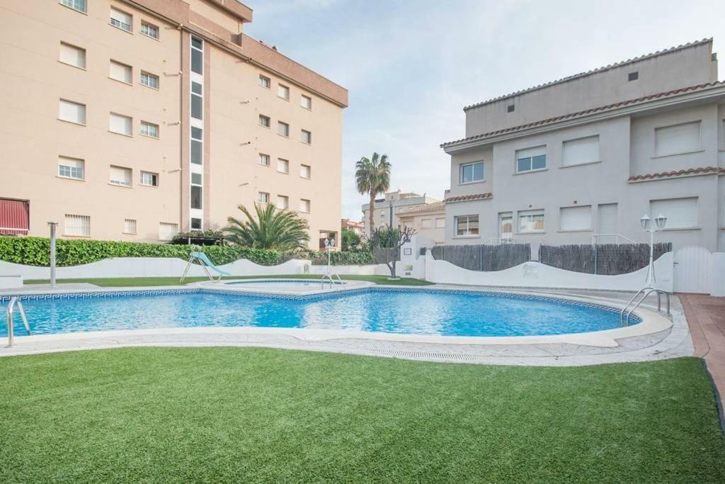 Villa Wonderful Beach House With 2 Pools Calafell Exterior foto