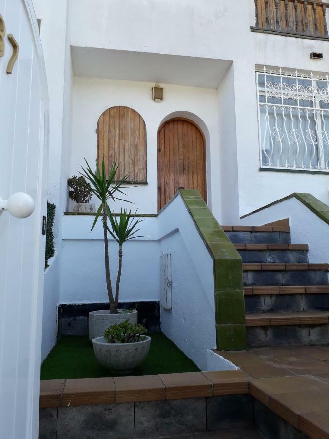 Villa Wonderful Beach House With 2 Pools Calafell Exterior foto